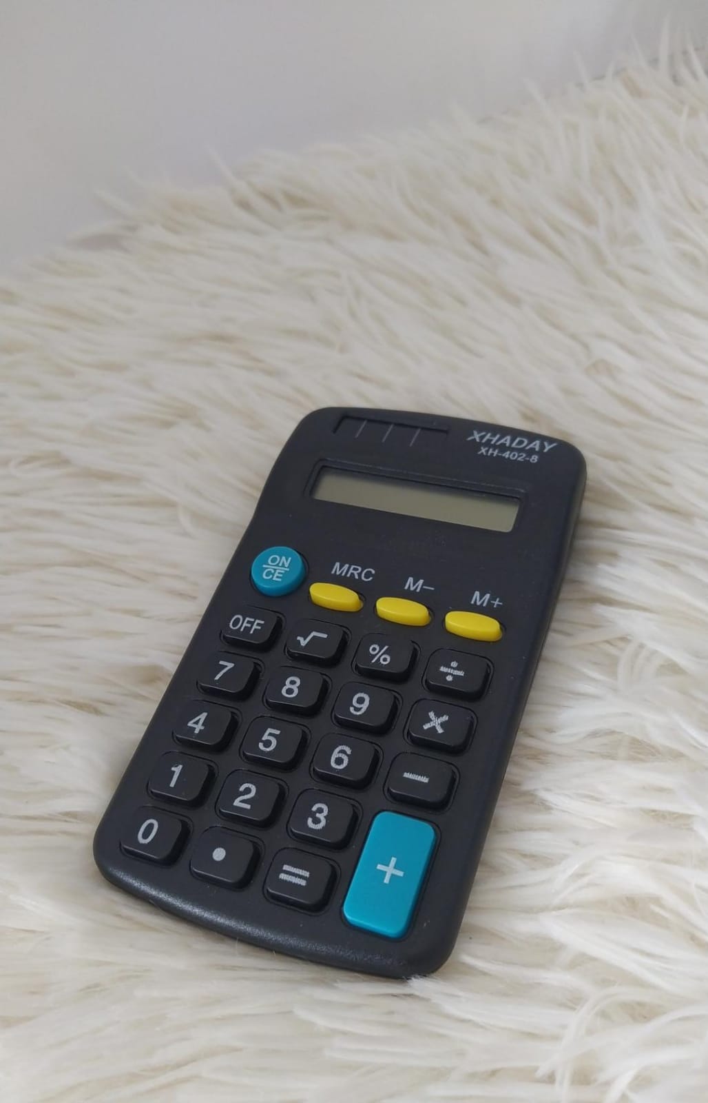 Calculadora preta de 8 dígitos modelo básico