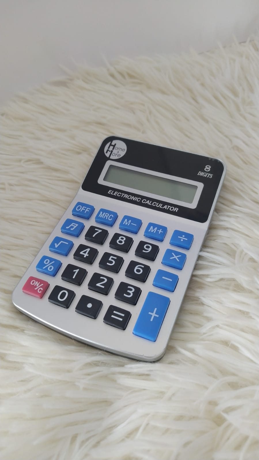 Calculadora branca de 12 dígitos com design moderno